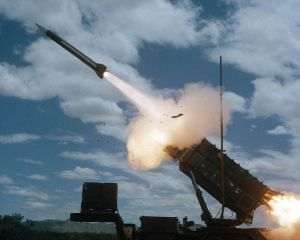 Iranul anunţă un atac cu rachete care vizează Tel Aviv, Haifa şi Ierusalimul de Est